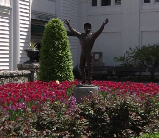 Around the rounds, Kentucky Derby