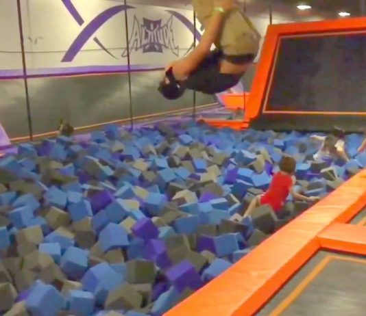 Altitude Trampoline Park VR Experience.